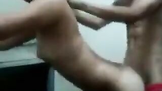 شاب مصري ينيك حبيبته باوضاع سكس نار مصرية شرموطة مع خطيبها - سكس مصري