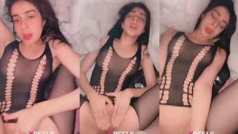 بنوته مصرية كيوت تتناك تحت البطنية من زوجها الذكر المحترف في النيك الكس - سكس مصري