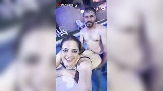 خول بينيك مرات اخوه في حمام السباحة ويدلعها نيك خلفي جامد - سكس 2025