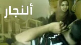 مصري نجار محترف يصلح كس بنت الجيران - سكس طويل مصري