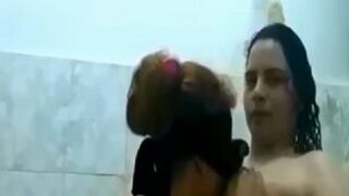 بنات لهلوبة في الحمام سحاق بينيكو بعض وبيجيبو السبعة ونص - سكس بنات مع بعض في الحمام - سكس مصري جديد