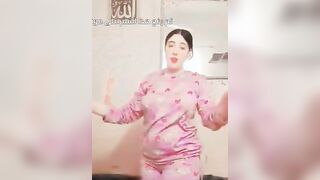 بنت موزة اوي رقص شرقي + استعراض - سكس نودز