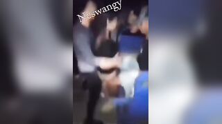 بنت مصرية مصرية شمال مزنوقة من شلة شباب ورة التورسيكل فشخها نيك جماعي - سكس مصري محارم