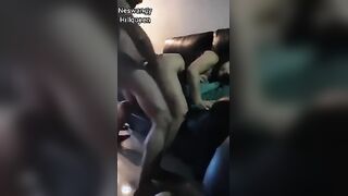 مصري ديوث سايب صاحبة يفشخ مراته وهوا بيصورهم - سكس ديوث مصري - فيديو نيك خلفي