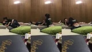 مصري واخد صحبته في فندق في شرم الشيخ وبيخليها تمص زبه وينيكها فشخها بجميع الاوضاع وهي بنت خبرة