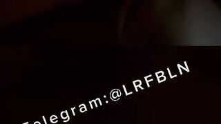 ملكة جمال بترج الزب باحتراف وتتناك بجميع الاوضاع الساخنة مع شاب محترف - سكس عربي