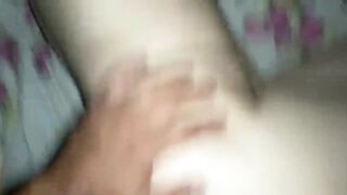 الشرموطة بتوسع خرم كسها علشان يعرف يدخله ويكيفها نيك بجميع الزواية - سكس مصري