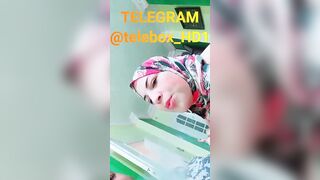 محبجة ميلف مسلمة فاجرة اوي مع عنتيل بيشربها حشيش قبل ما ينيكها - سكس مصري