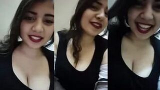 شرموطة العرب الشمال فاتحة فيديو كول وبتعبر بكلام سكس يسخن