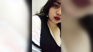 شرموطة العرب الشمال فاتحة فيديو كول وبتعبر بكلام سكس يسخن